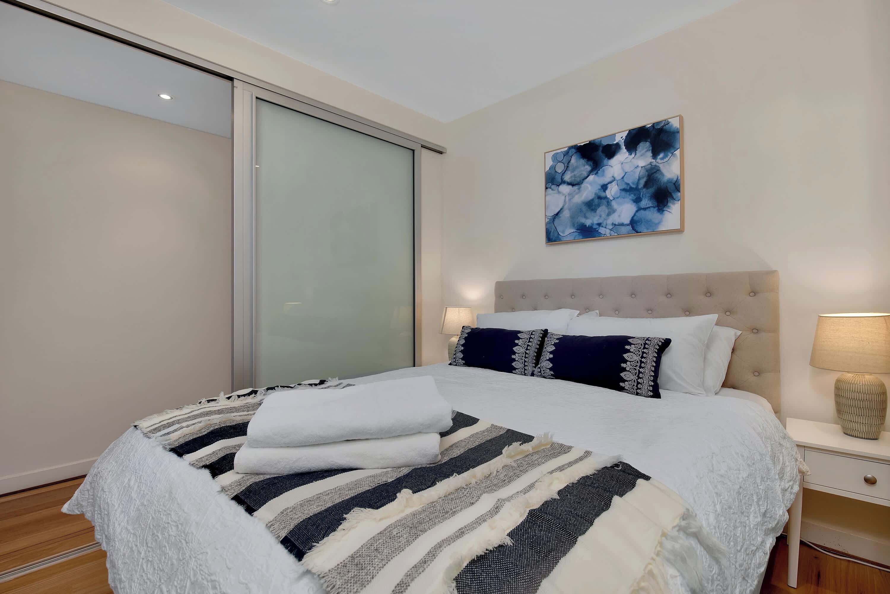 2 bedrooms, iron/ironing board, travel cot, WiFi