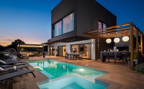 Luxury Villa Indigo Kanica with Heated Pool