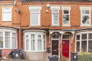 House | Exterior - Charming 5-bed House in Birmingham (Birmingham)