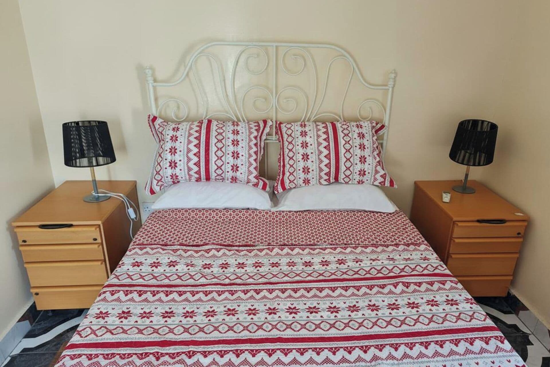 4 bedrooms, iron/ironing board, free WiFi, bed sheets