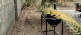 4 Bed House Sleeps 8 - Garden and Pets Welcome