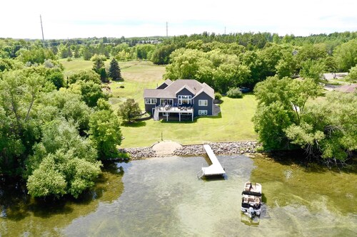 NEW LISTING. Beautiful Alexandria DREAM home perfect for families and friends!