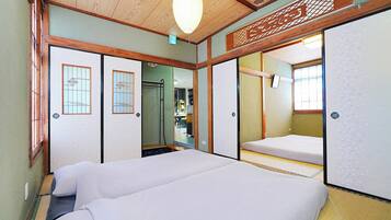 1 bedroom, desk, free WiFi, bed sheets