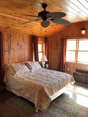 3 soverom, strykejern/-brett, wi-fi (inkludert) og sengetøy