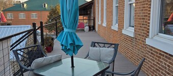 The Monet Suite is one of our four rooms.