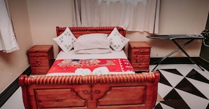 Family Cottage | 3 bedrooms, individually furnished, iron/ironing board, free WiFi - SALAAM LETTING SOS (Zanzibar Town)
