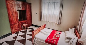 Family Cottage | 3 bedrooms, individually furnished, iron/ironing board, free WiFi - SALAAM LETTING SOS (Zanzibar Town)