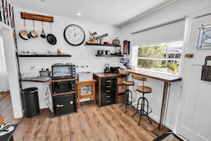 Interior - The Fishermans Cottage:Delightful Stone cottage situated on McMillan Straight (Raymond Island)