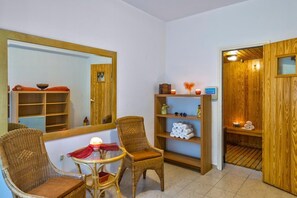 Interior - Veronica Hotel (Chania)