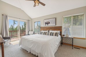 5 chambres, fer et planche à repasser, Wi-Fi, draps fournis