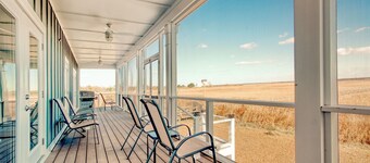 Winyah Bay House! 4 Bedroom/3.5 Bath Home with Magnificent Views