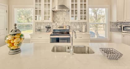 Winyah Bay House! 4 Bedroom/3.5 Bath Home with Magnificent Views