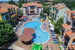 Outdoor pool - Elite Apartments Complex II III IV (Sunny Beach)