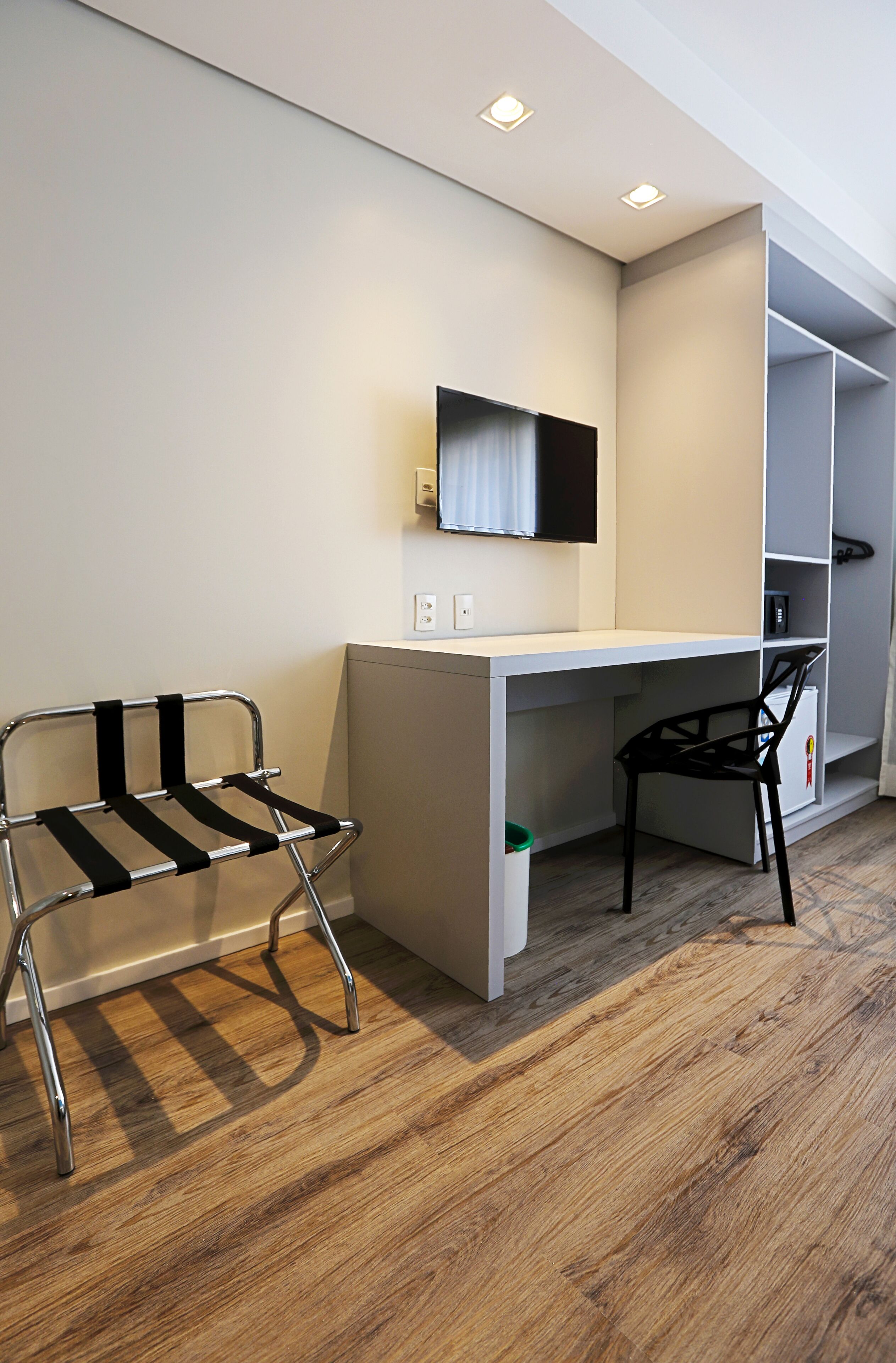 superior room | 1 bedroom, minibar, in-room safe, desk