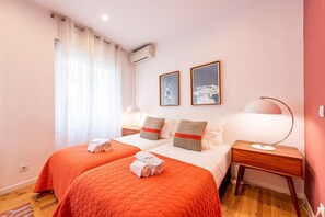 2 bedrooms, desk, iron/ironing board, Internet - GuestReady - Baixa Blues (Lisbon)