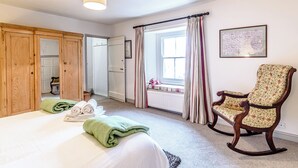 2 bedrooms, free WiFi, bed sheets - 2 bedroom accommodation in Gunnerside, near Richmond (Gunnerside, near Richmond)