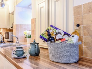 Dining - 2 bedroom accommodation in Gunnerside, near Richmond (Gunnerside, near Richmond)