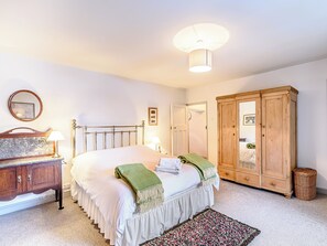 2 bedrooms, free WiFi, bed sheets - 2 bedroom accommodation in Gunnerside, near Richmond (Gunnerside, near Richmond)