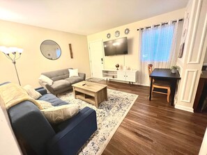 TV, Netflix, streaming services