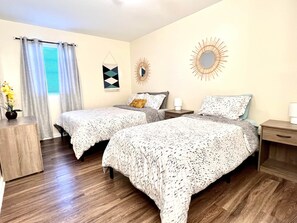 2 bedrooms, desk, iron/ironing board, WiFi