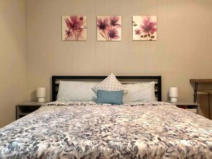 3 bedrooms, desk, iron/ironing board, travel cot