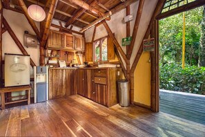 Fridge, microwave, coffee/tea maker, eco-friendly cleaning products