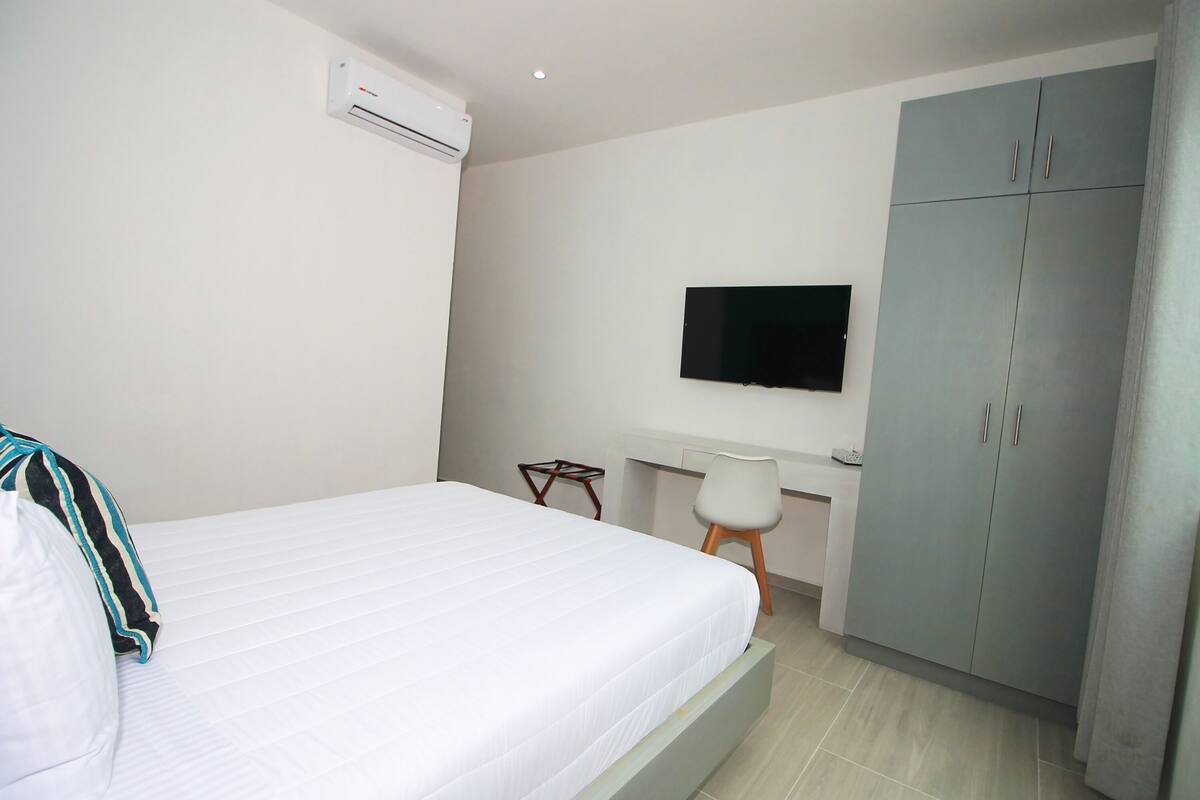Standard Suite