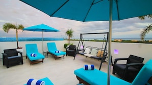 Unclassified image, 3 of 25, button - We Express Hotel Playa del Carmen (Playa del Carmen)