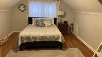 4 Schlafzimmer, Bügeleisen/Bügelbrett, kostenloses WLAN, Bettwäsche