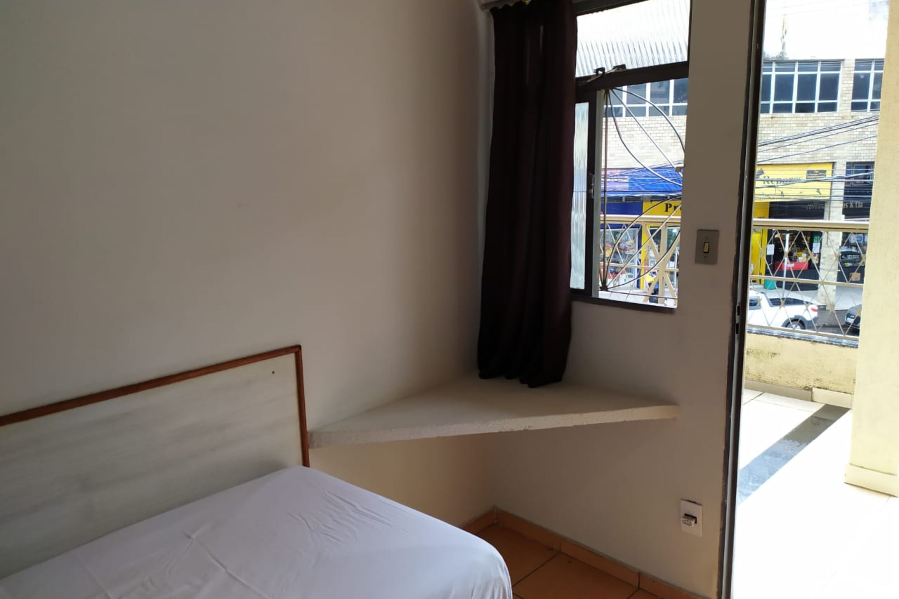 Ferros/tábuas de passar roupa, Wi-Fi de cortesia, roupa de cama