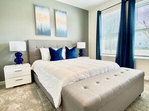 6 quartos, ferros/tábuas de passar roupa, berço de viagem