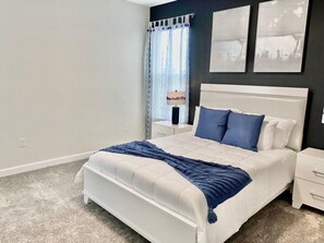 5 bedrooms, iron/ironing board, travel cot, free WiFi - Luxury 5BD/4BA Home with Pool 190 (Four Corners)
