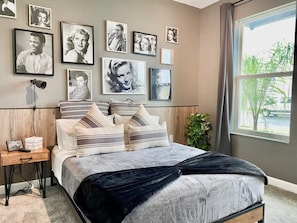 6 bedrooms, iron/ironing board, travel cot, free WiFi - Beautiful 6 Bedroom 5 Bath Pool Home 214 (Four Corners)