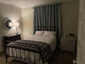 2 habitaciones, tabla de planchar con plancha y wifi gratis 