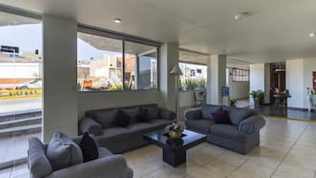 Sala de estar en el lobby