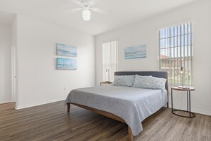 4 bedrooms, iron/ironing board, free WiFi, bed sheets