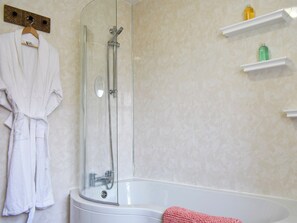 Towels - 2 bedroom accommodation in Escomb, near Bishop Auckland (Escomb, near Bishop Auckland)