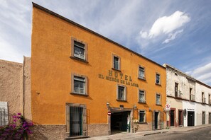 Fachada del alojamiento