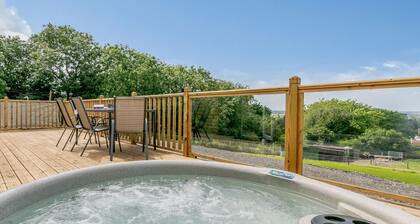 2 bedroom accommodation in Hemswell, near Market Rasen