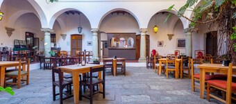 HOTEL LA CASA DE LA TIA