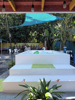 Outdoor spa tub - Hippie Chalet PR – A Boho Retreat Near Piñones State Forest & Piñones beaches! (Loíza)