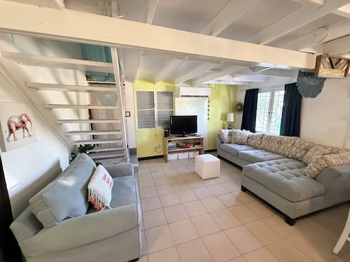 Hippie Chalet PR – A Boho Retreat Near Piñones State Forest & Piñones beaches!