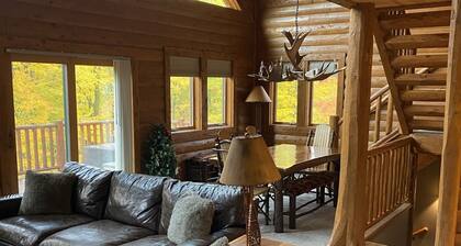 Cozy 4 BDR Log Cabin at Boyne Mountain