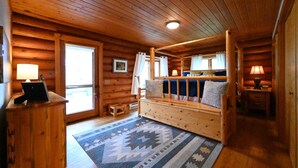 Unclassified image, 5 of 34, button - New Listing  Sleeps 8, 4 Bedroom, 3 Bath, 18 Miles to Yellowstone!! (Island Park)