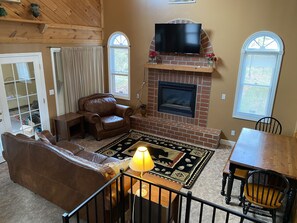 Smart TV, foosball - Buckeye Mountain Dreams (Sevierville)