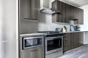 Fridge, microwave, oven, stovetop