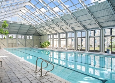 Modern Luxury Condo Across from Pearl Hotel - Stunning Gulf views Overlooking Western Green