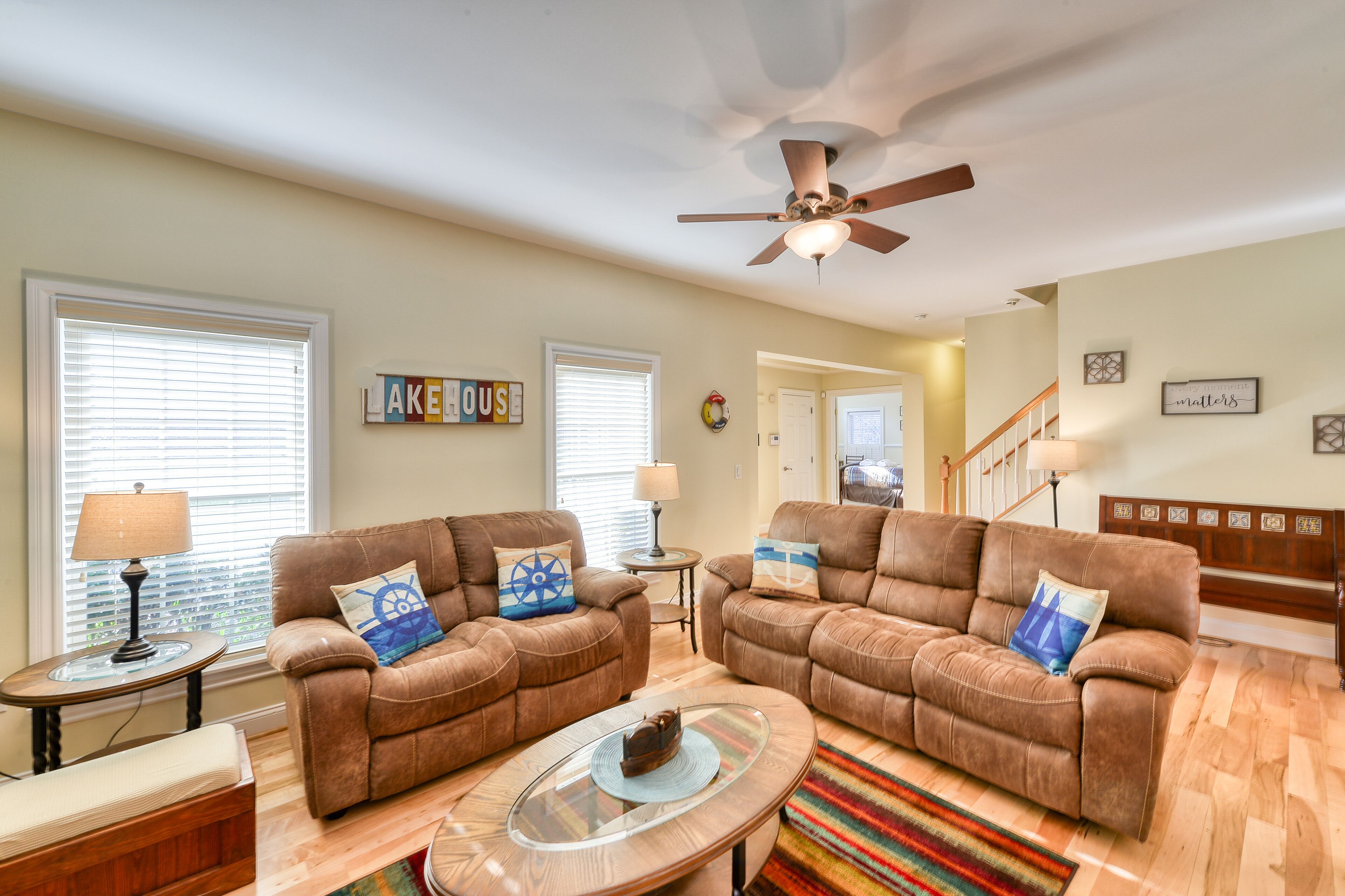 Beautiful Lake Home w/Free WiFi/Private Deck/Backyard/Firepit - Walk to Lake