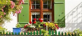 Cozy Apartment "Ferienwohnung Filser" with Mountain View, Wi-Fi & Balcony; Parking Available