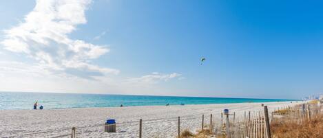 Una playa cerca